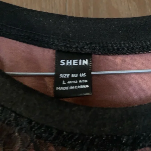 Shein Lace Top Size Large pink mauve black t-shirt. Wore once. - Picture 5 of 5